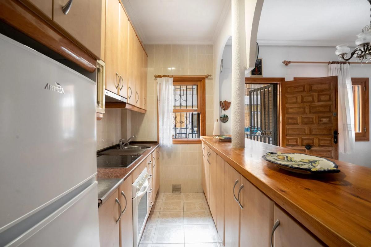 Sale of townhouse in Avenida Suiza , Torrevieja photo 5