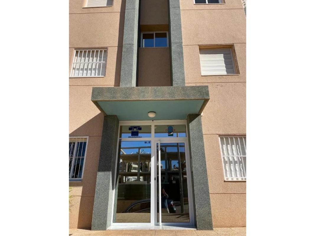 Venta de piso en Calle Almería, Torrevieja
photo 2