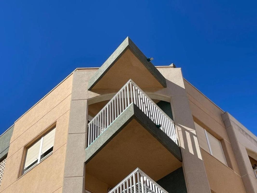 Venta de piso en Calle Almería, Torrevieja
photo 3