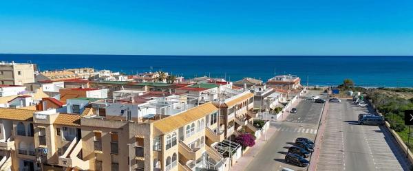 Venta de piso en Avenida de Soria, Torrevieja
 photo 1