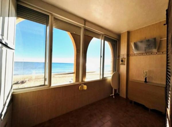 Venta de piso en Barrio Gaspar Perrelló, Torrevieja
 photo 2