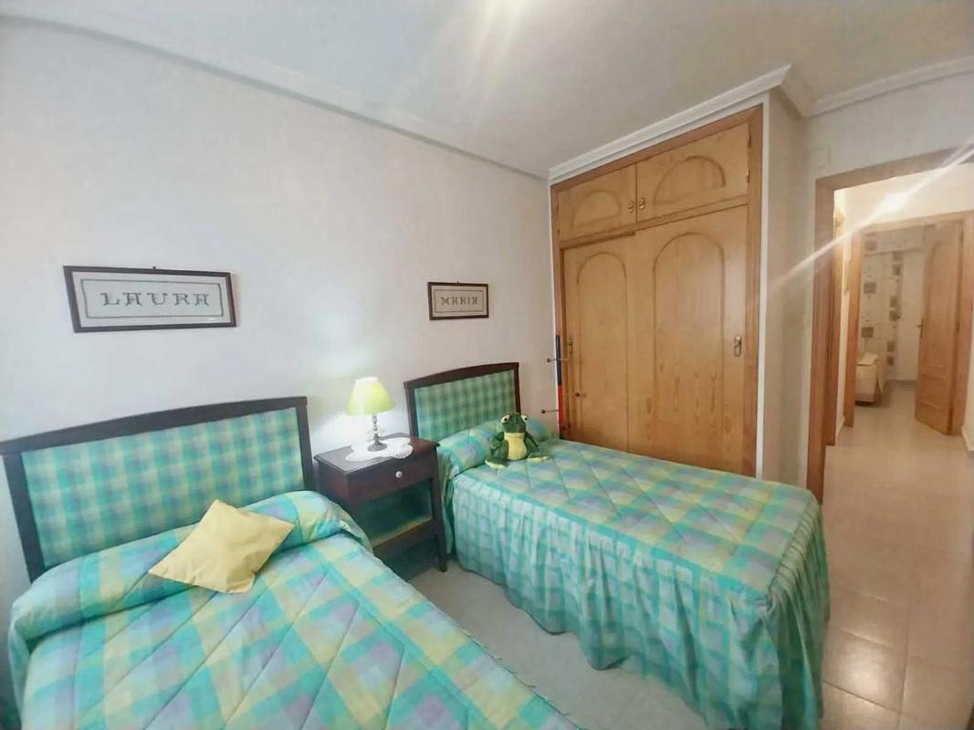 Venta de piso en Avenida Virgen del Carmen, Torrevieja
photo 2