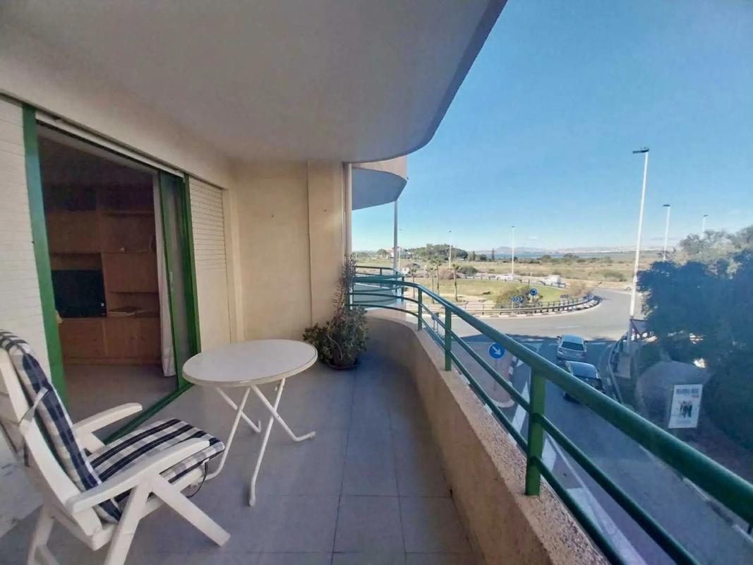 Venta de piso en Avenida Virgen del Carmen, Torrevieja
photo 4