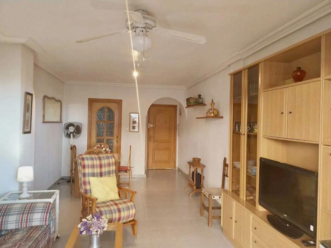 Venta de piso en Avenida Virgen del Carmen, Torrevieja
photo 5