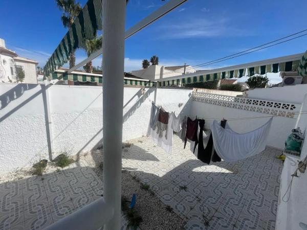 Independent chalet for sale in Barrio La Siesta - El Salado - Torreta, Torrevieja
 photo 2