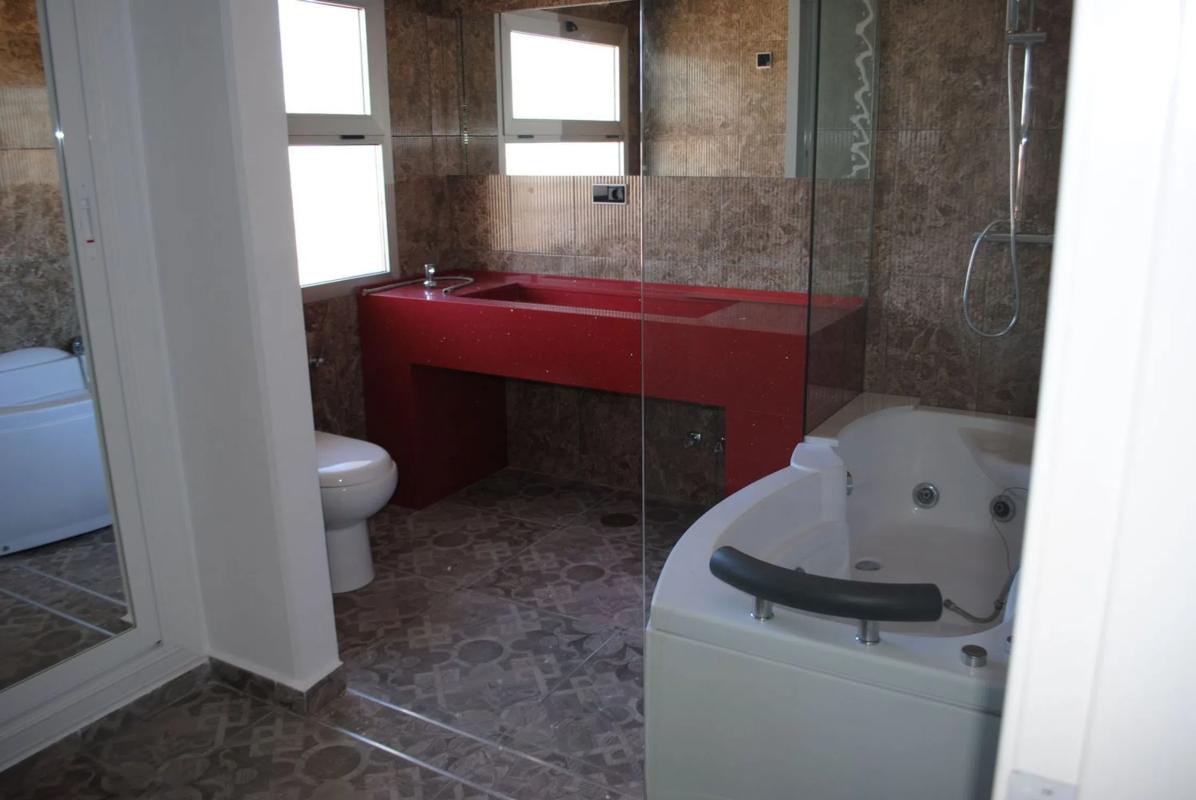 Sale of independent chalet in Calle Cerezo, 5, Torrevieja
photo 5