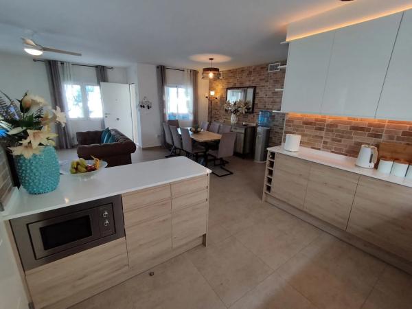 Chalet wolnostojący na sprzedaż w Barrio La Siesta - El Salado - Torreta, Torrevieja photo 1