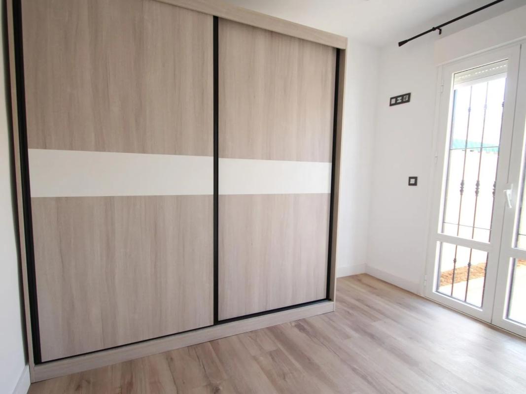 Venta de chalet independiente en Barrio La Siesta - El Salado - Torreta, Torrevieja
photo 1