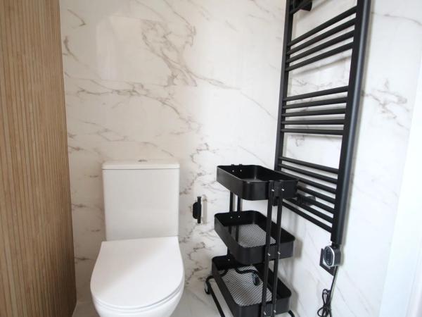 Independent chalet for sale in Barrio La Siesta - El Salado - Torreta, Torrevieja
 photo 4
