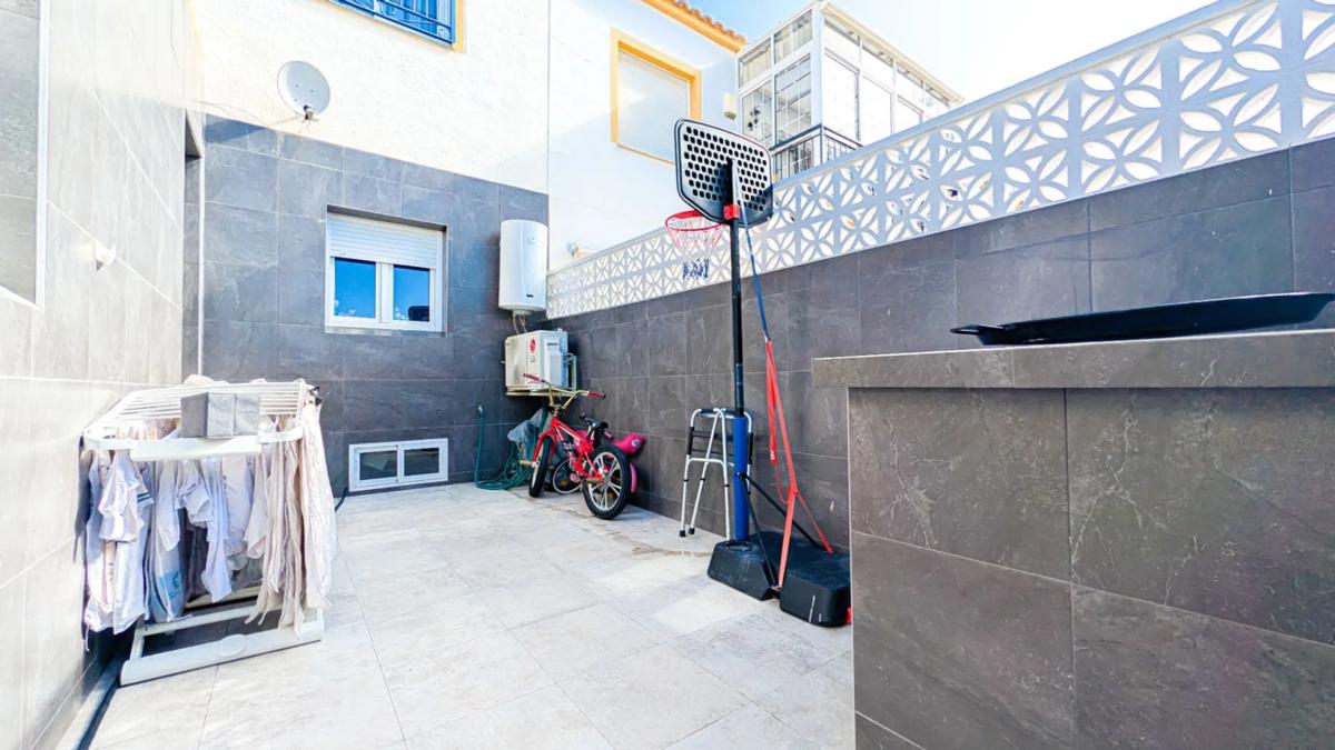 Недвижимость на продажу и в аренду в Испании photo 4