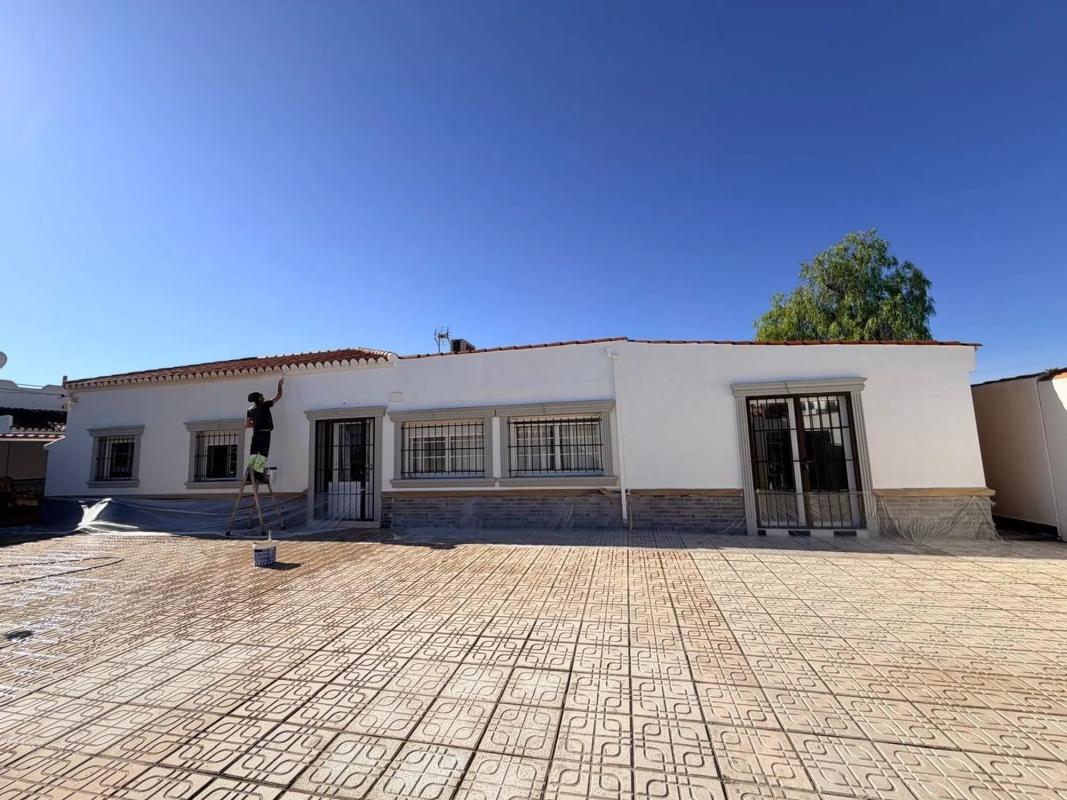 Venta de chalet independiente en Barrio La Siesta - El Salado - Torreta, Torrevieja
photo 2