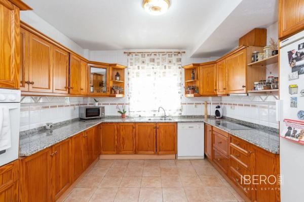 Chalet wolnostojący na sprzedaż w  Avenida Adradas, Torrevieja photo 4