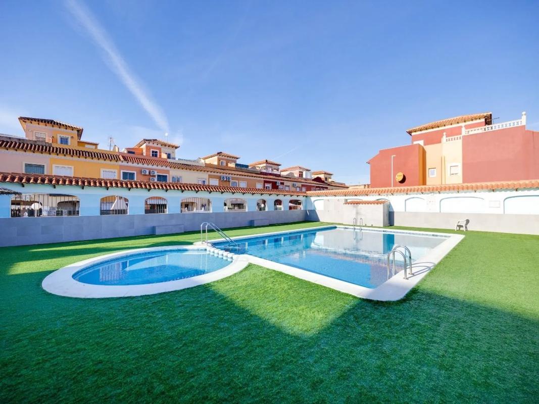 Propiedades en venta y alquiler en España photo 2