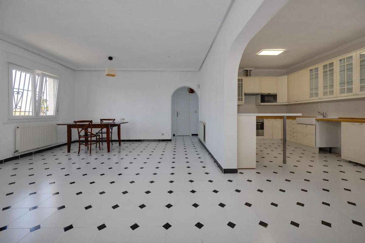 Venta de chalet independiente en Barrio La Siesta - El Salado - Torreta, Torrevieja
photo 1