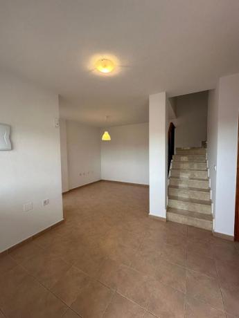 Chalet independiente en venta en Barrio La Siesta - El Salado - Torreta, Torrevieja
thumbnail 1