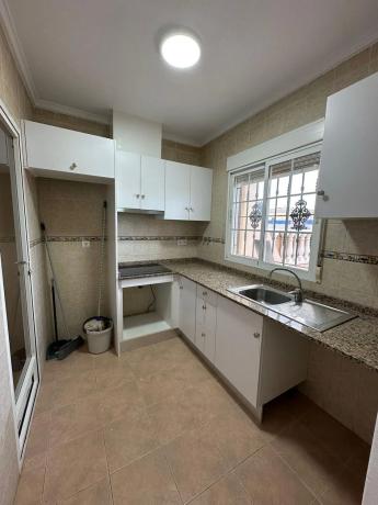 Chalet independiente en venta en Barrio La Siesta - El Salado - Torreta, Torrevieja
 photo 4
