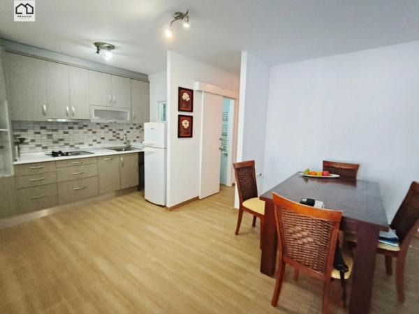 Chalet adosado en venta en Barrio La Siesta - El Salado - Torreta , Torrevieja photo 1