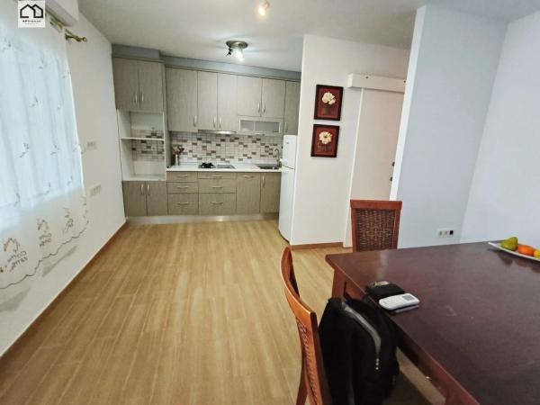 Chalet adosado en venta en Barrio La Siesta - El Salado - Torreta , Torrevieja thumbnail 1