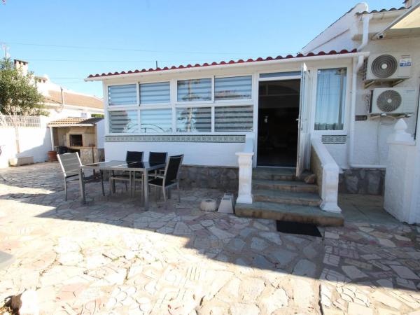 Частный шале на продаже в  Barrio La Siesta - El Salado - Torreta, Торревьеха photo 1
