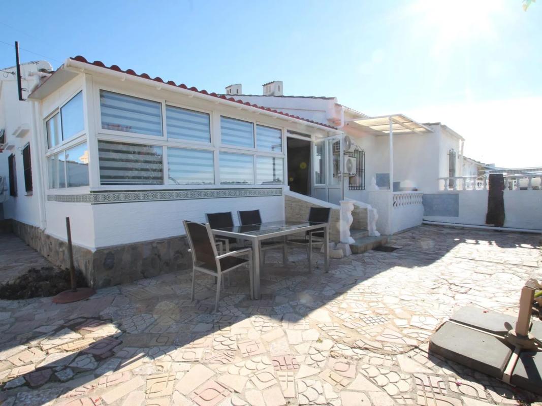 Venta de chalet independiente en Barrio La Siesta - El Salado - Torreta, Torrevieja
photo 2