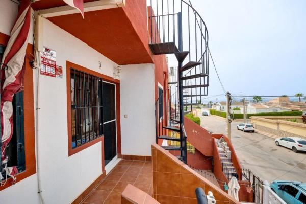 Duplex for sale on Barrio La Siesta - El Salado - Torreta, Torrevieja photo 1