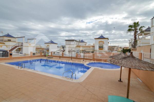 Terraced house for sale at  Urbanización Lago Mar Playa II , Torrevieja photo 2