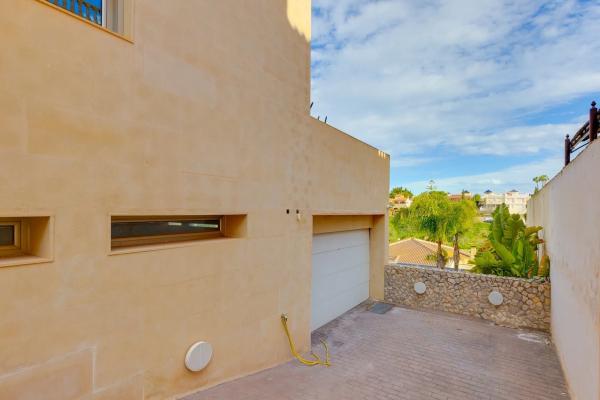 Chalet wolnostojący na sprzedaż w  Calle Covadonga, Torrevieja photo 4