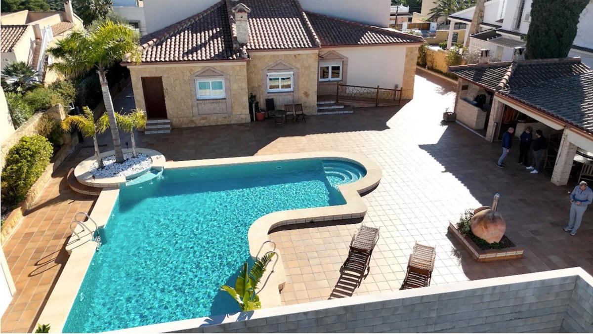 Venta de chalet independiente en Calle Covadonga, 70, Torrevieja
photo 4