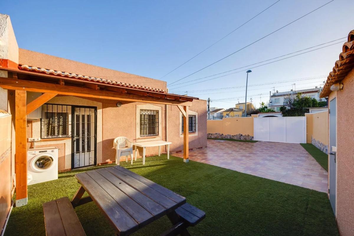Продажа отдельного шале в Barrio Los Balcones - Los Altos del Edén, Торревьеха photo 4