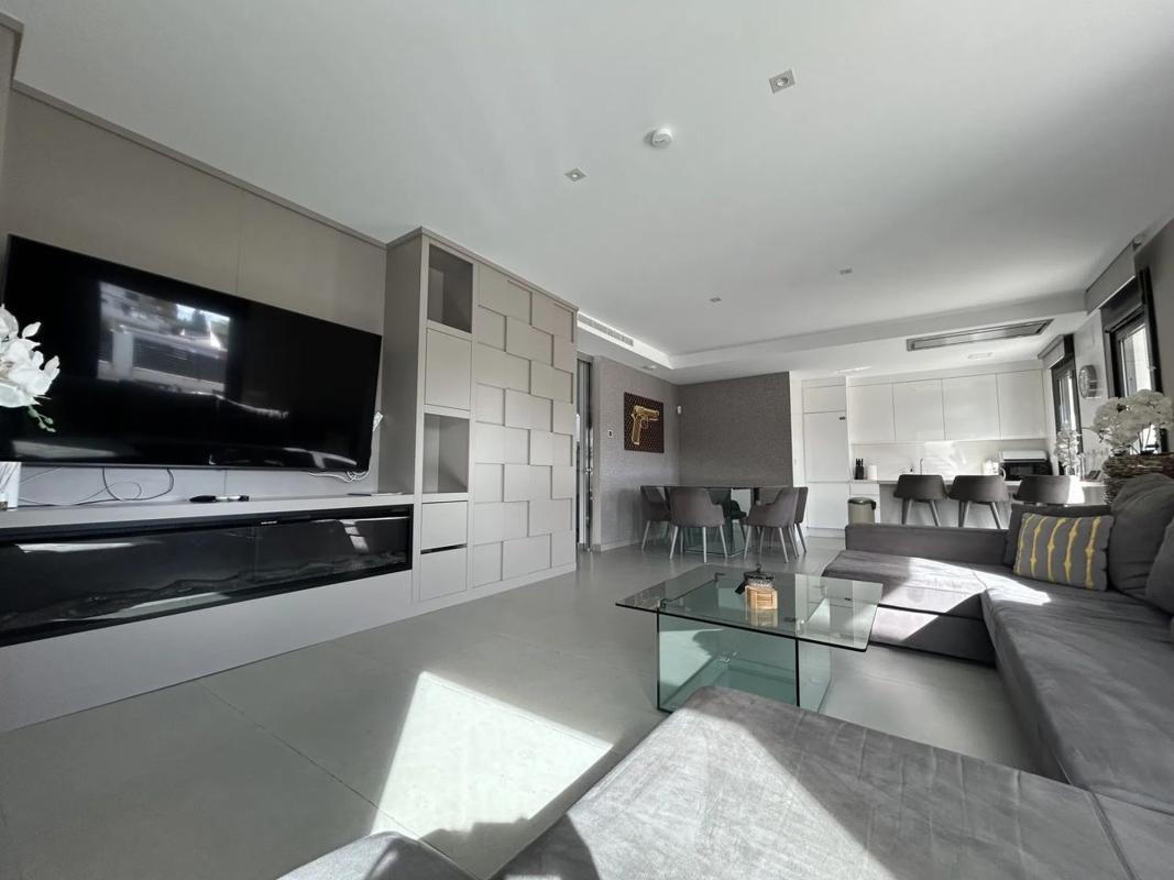Venta de chalet independiente en Avenida de Torrevieja, Torrevieja
photo 4
