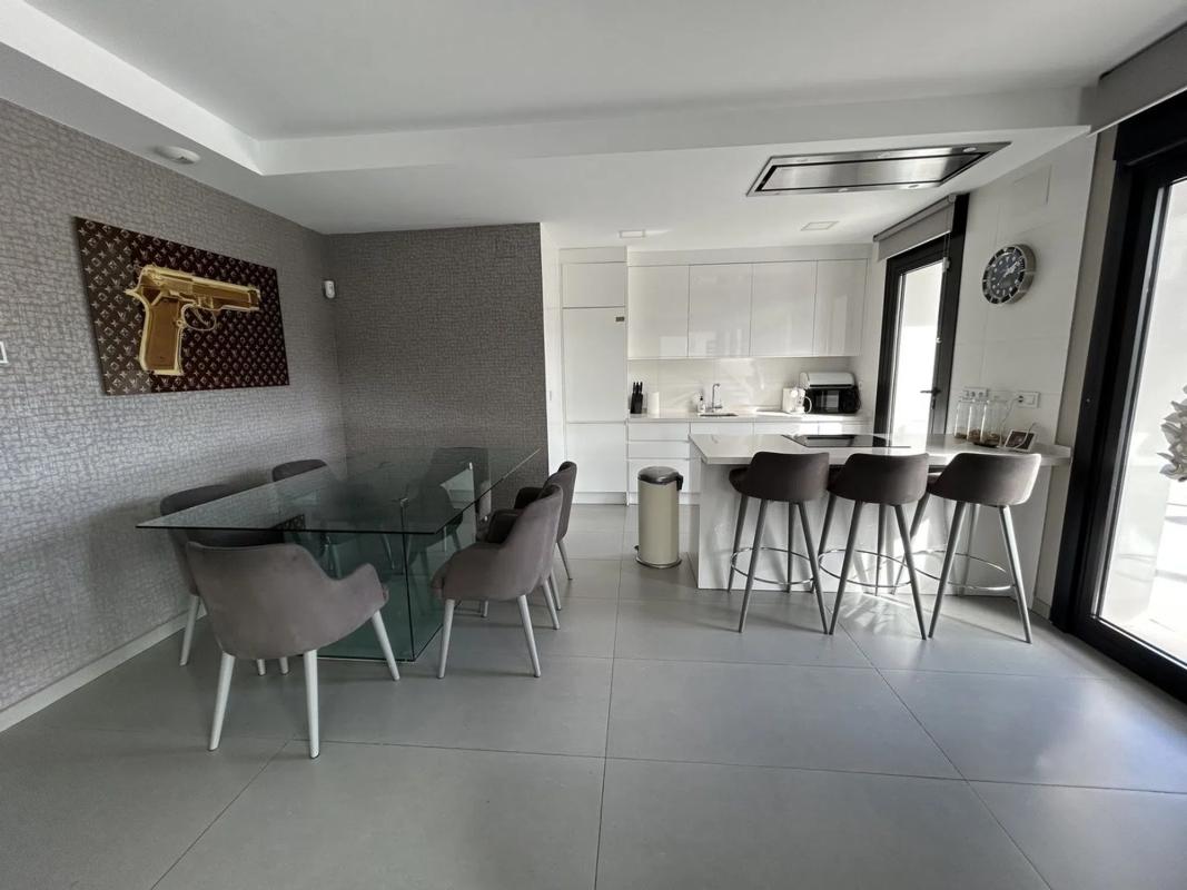 Venta de chalet independiente en Avenida de Torrevieja, Torrevieja
photo 5