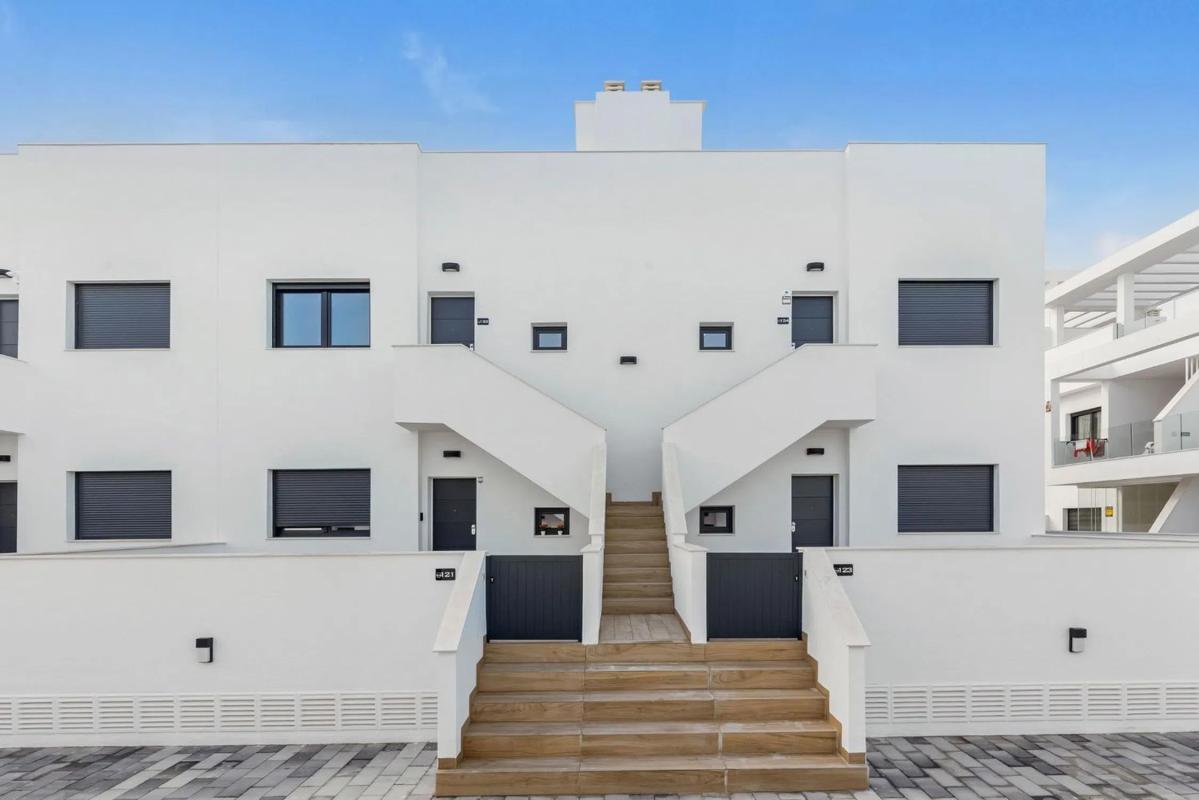 Venta de piso en Calle Calpe, Torrevieja
photo 4