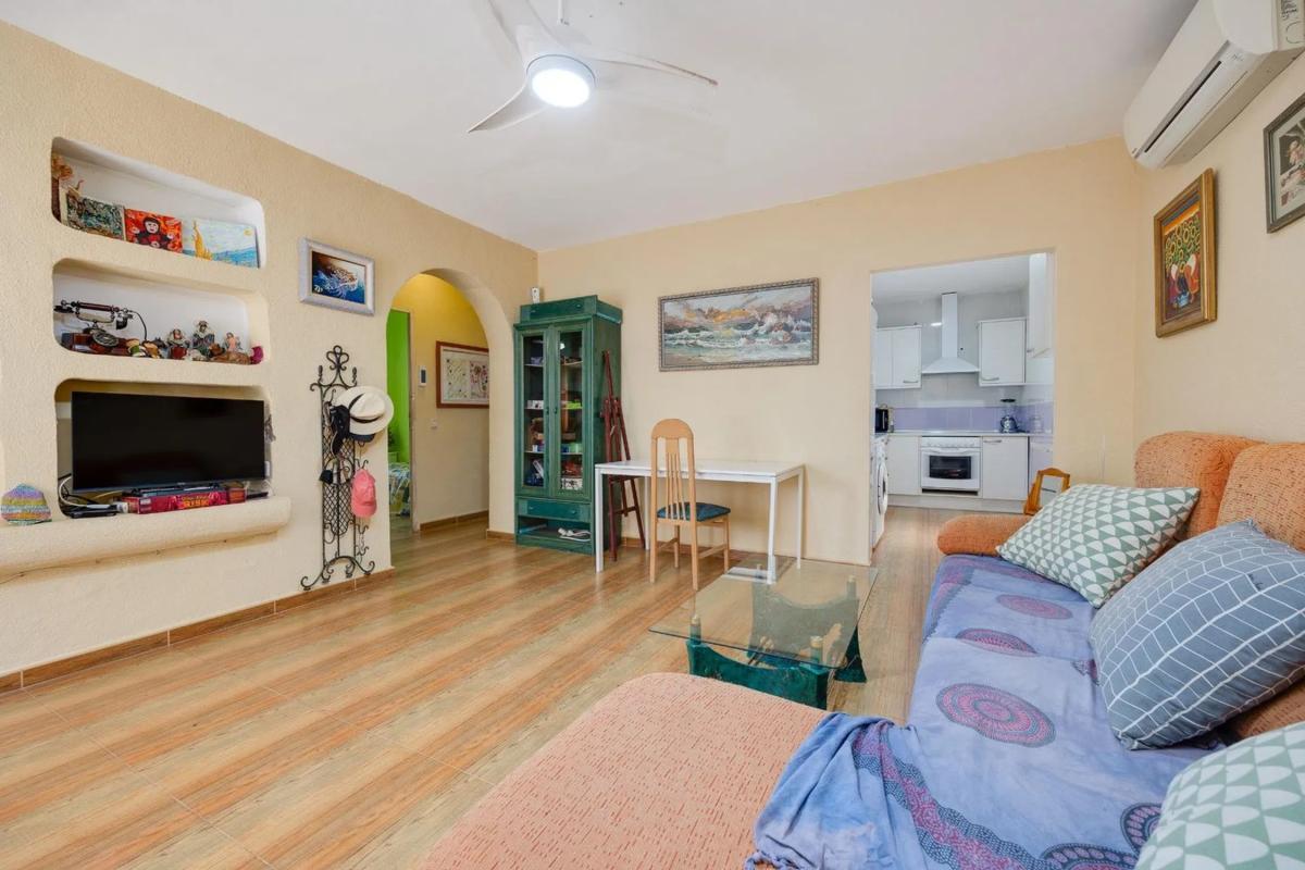 Venta de chalet independiente en Calle Poniente Bal, 27, Torrevieja
photo 1
