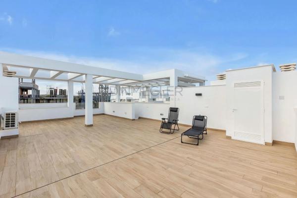 Chalet wolnostojący na sprzedaż w Calle Teulada, Torrevieja photo 1