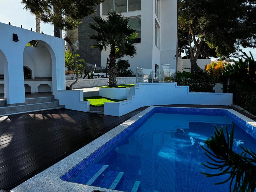 Venta de chalet independiente en Calle Argo Bal s/n, Torrevieja
photo 4