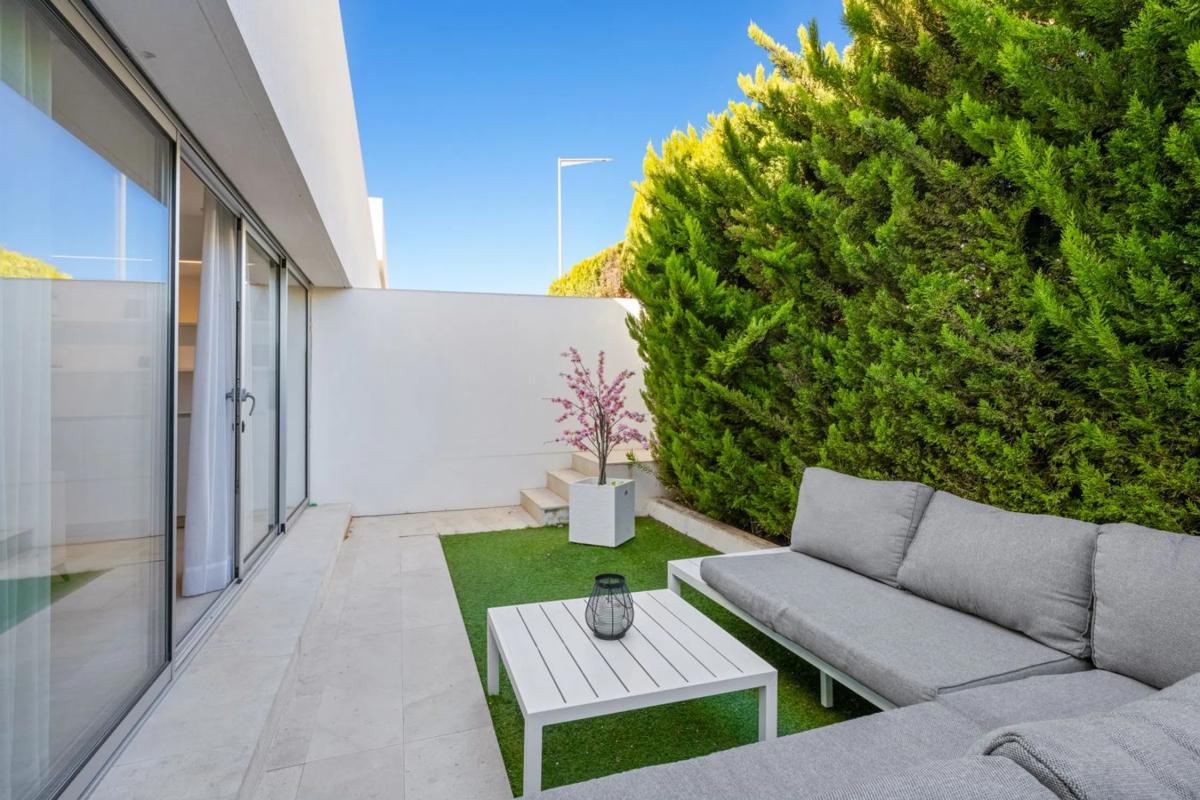 Duplex sale in Calle Calpe, 10, Torrevieja photo 2
