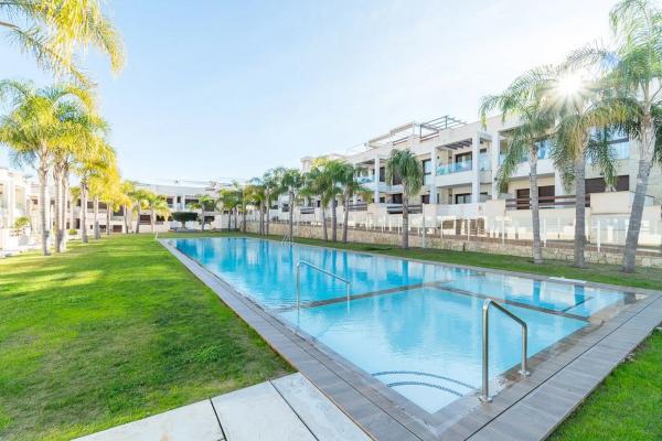Sale of flat in Barrio Los Balcones - Los Altos del Edén, Torrevieja
 photo 1