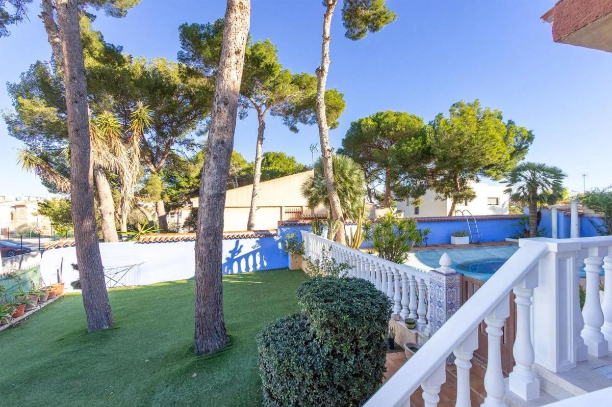 Sprzedaż niezależnego domku jednorodzinnego w Barrio Los Balcones - Los Altos del Edén, Torrevieja photo 3