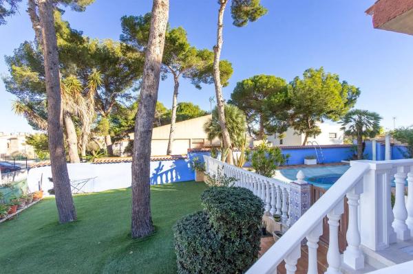 Chalet wolnostojący na sprzedaż w  Barrio Los Balcones - Los Altos del Edén, Torrevieja photo 3