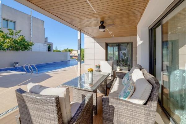 Chalet wolnostojący na sprzedaż w  Barrio Los Balcones - Los Altos del Edén, Torrevieja photo 4