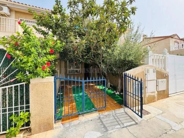 Terraced house for sale at  Calle Avellaneda , Torrevieja photo 4