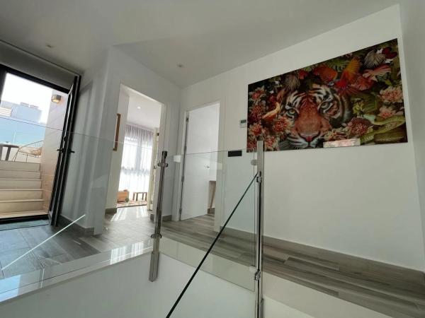 Independent chalet for sale in Barrio Parque Acuático - Sector 25, Torrevieja
 photo 2