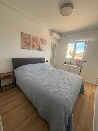 Duplex en venta en Calle Marcelina, 43, Torrevieja photo 1