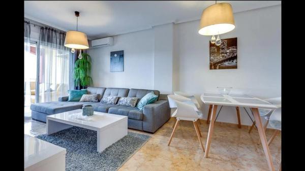 Venta de piso en Calle Helena s/n, Torrevieja
 photo 2