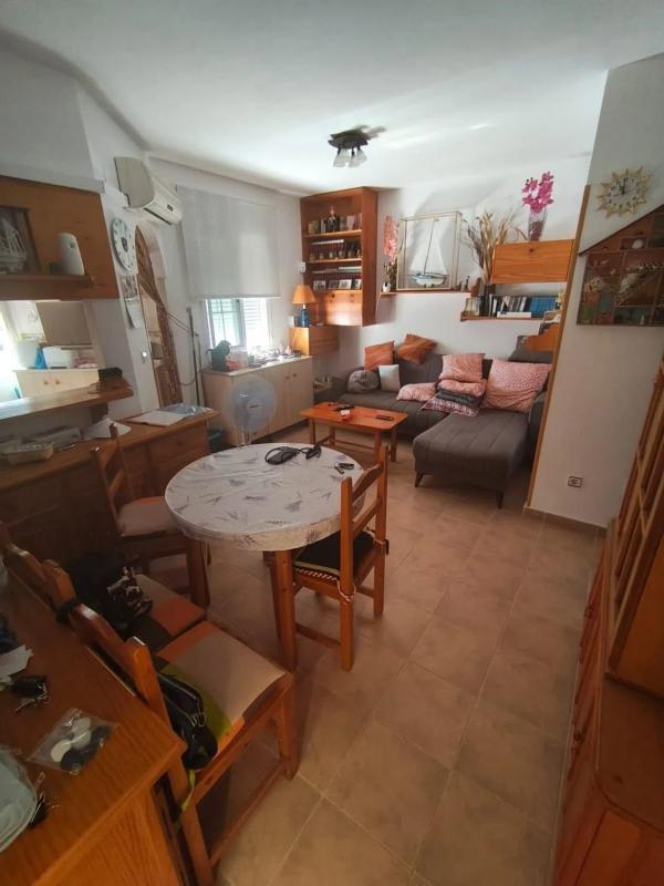 Sale of independent chalet in Barrio Aguas Nuevas, Torrevieja
 photo 4