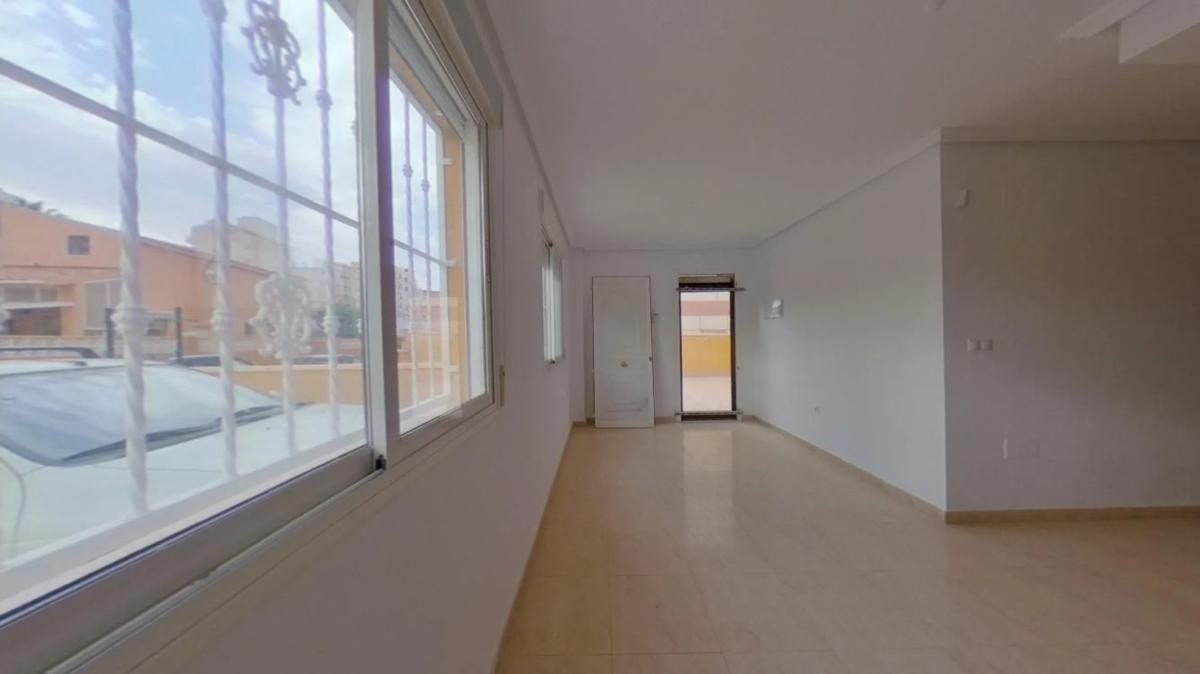 Sprzedaż mieszkania w Calle Bella Antonia, Torrevieja
photo 4