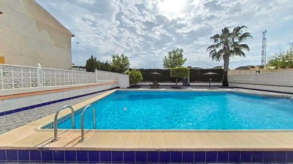 Продажа квартиры на Barrio Parque Acuático - Sector 25, Торревьеха
 photo 1