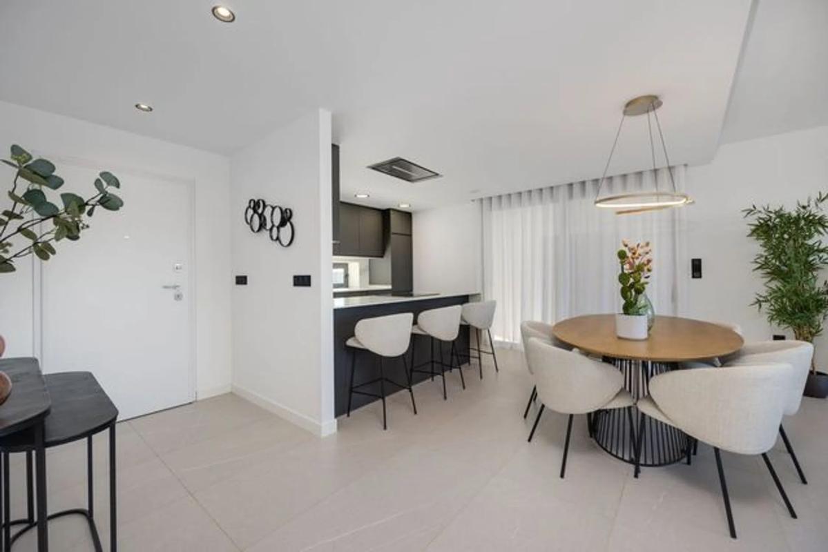 Venta de chalet independiente en Calle Manuel Romera s/n, Torrevieja
 photo 2