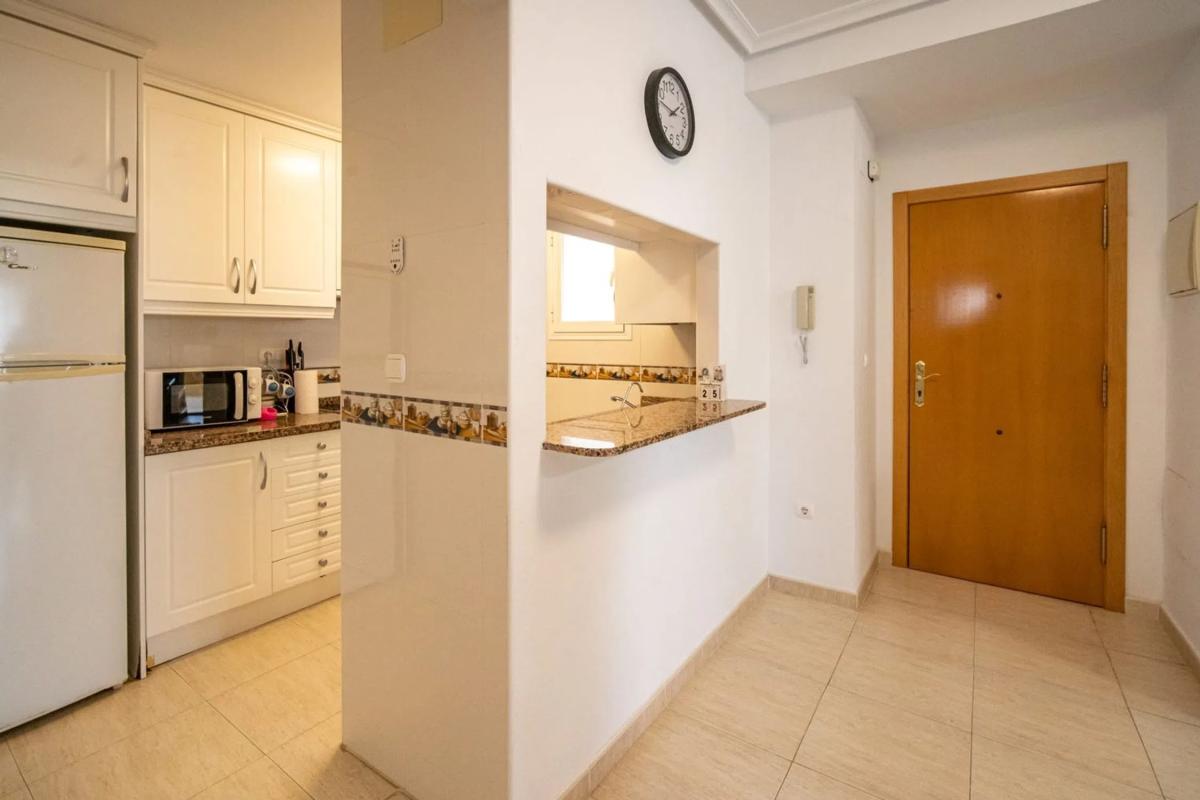 Venta de piso en RD JOSE SAMPER GARCIA, 1, Torrevieja
 photo 4