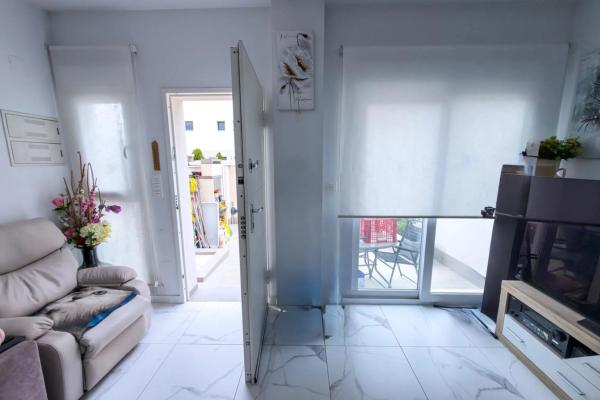 Venta de piso en Calle Santa Petra, Torrevieja
 photo 2